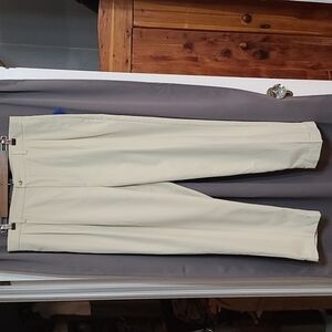 NWT Clearwater Outfitters Resort Collection Men's Pants Pleated Khaki Size 38x30